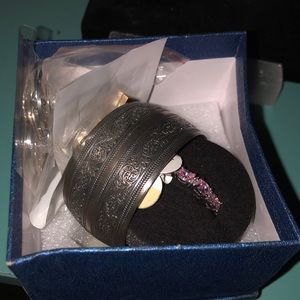 New four pairs of earrings a ring 12 and bracelet